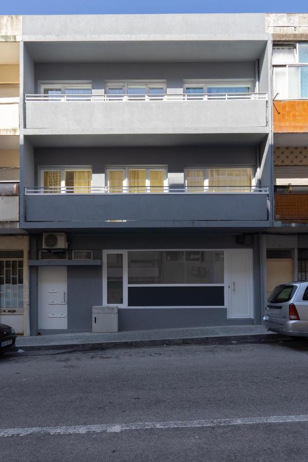 Sweet Sunny Flat W/ Balcony - Gaia Appartement Vila Nova de Gaia Buitenkant foto