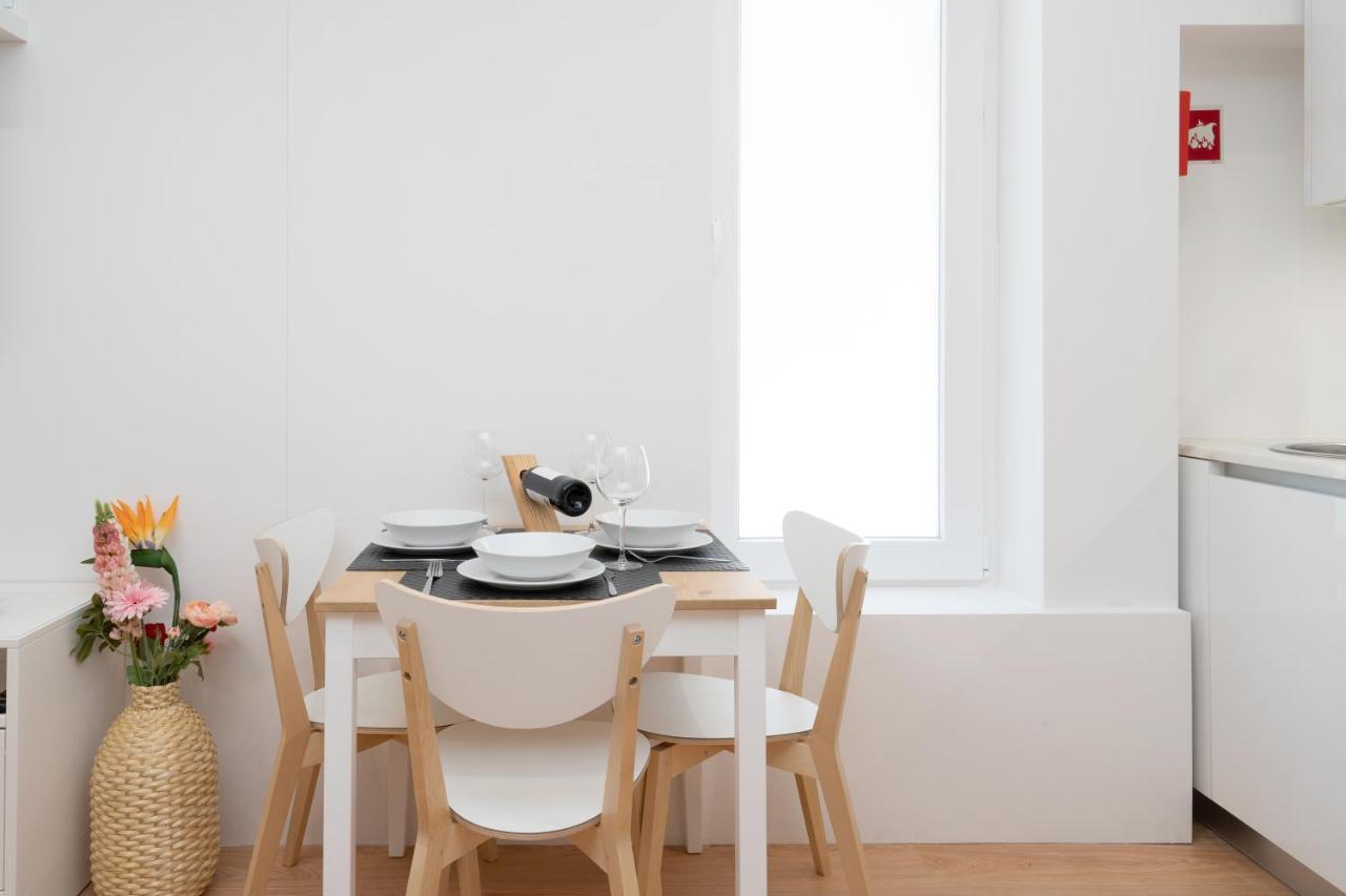 Sweet Sunny Flat W/ Balcony - Gaia Appartement Vila Nova de Gaia Buitenkant foto